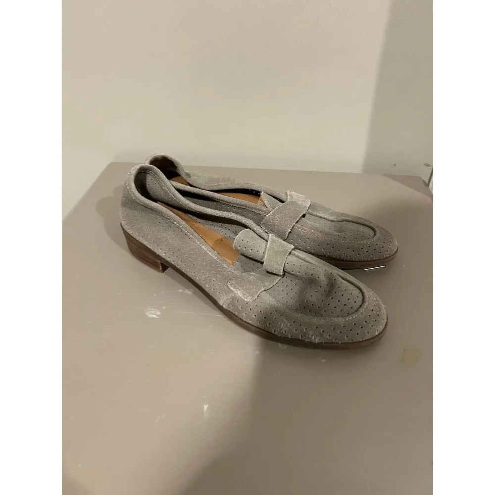 Lucky Brand Caviep Grey Suede‎ Perforated Penny Loafers Flats Womens Size 6M
